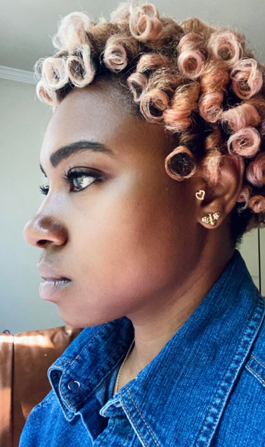 Short Black With Pink Highlights — Perm Rod Set
