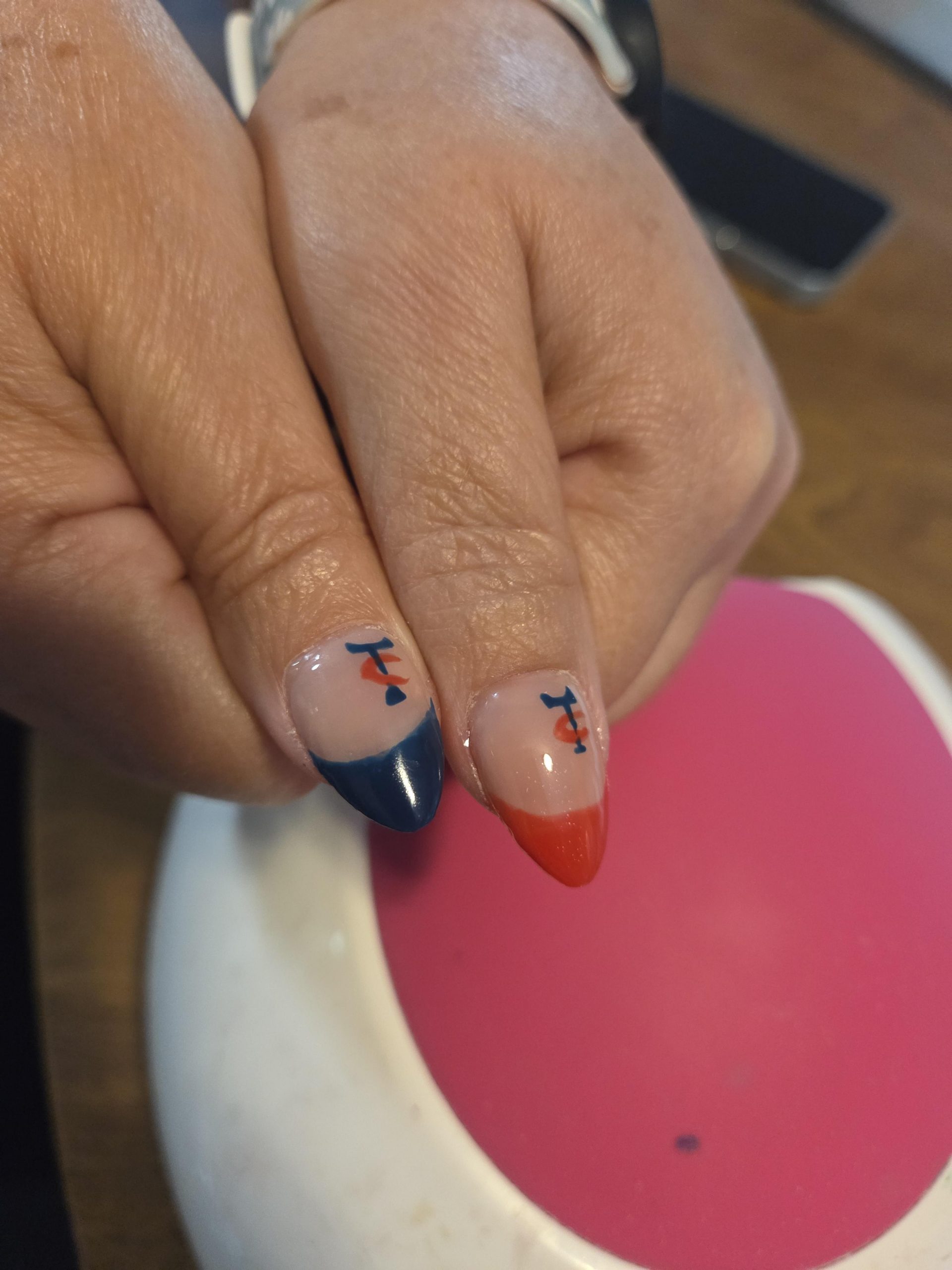 Glossy And Glitter Visual Idea Glossy And Glitter Visual Idea — Baseball Mom Nails