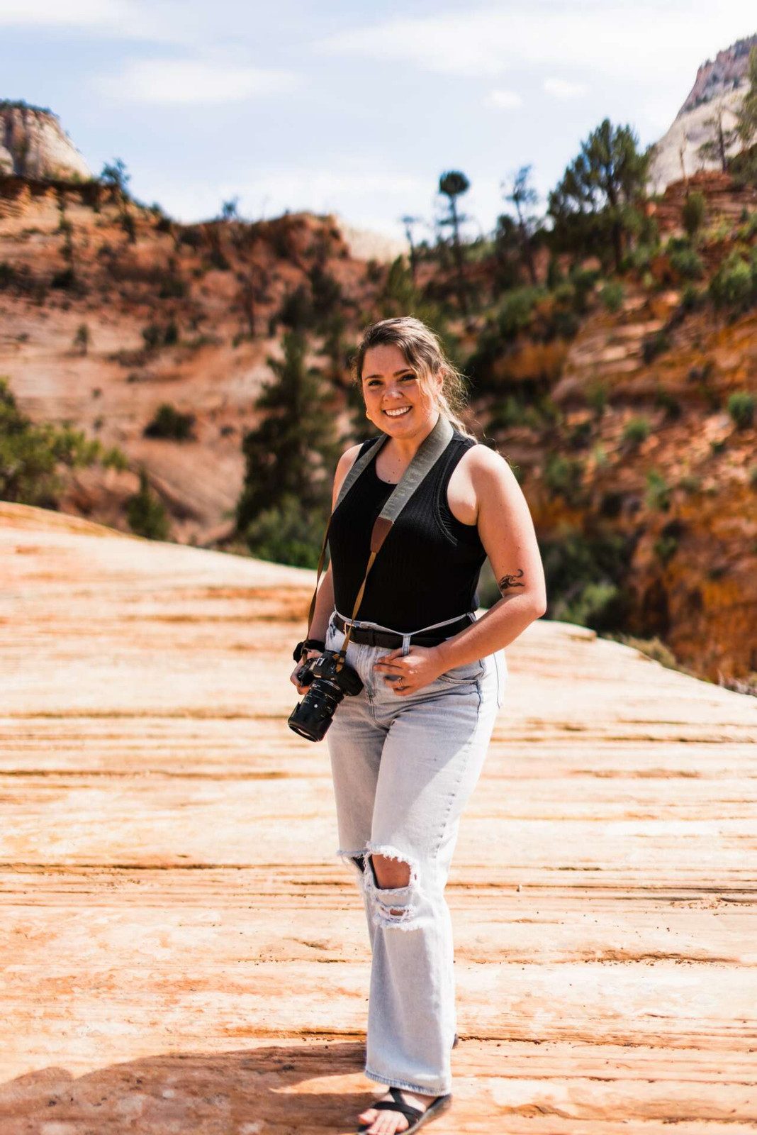 Urban Edge: Ripped Jeans and Tank Top — Grand Canyon Outfits