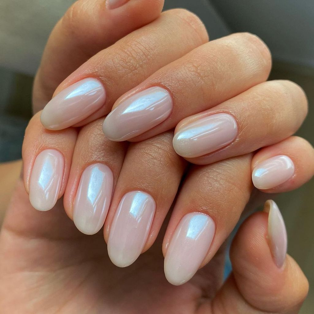 Short Oval Pearlescent Pink Nails Short Oval Pearlescent Pink Nails — Bridal Shower Nails