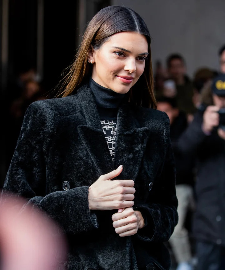 Layers Collarbone Length Straight Dark Brown — Dark Brown Hair