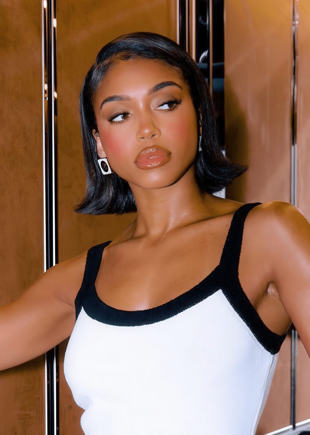 Sleek Black Bob With Outward Flick — Preppy Hairstyles
