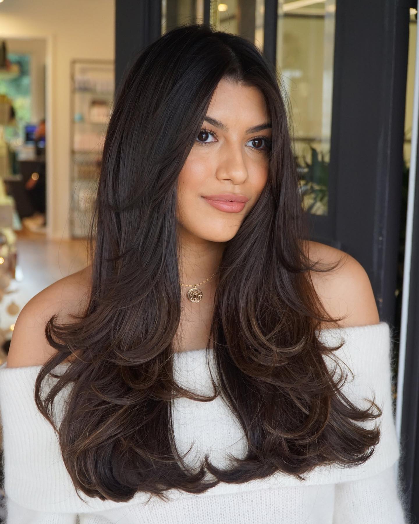 30 Stylish Ways You Can Wear Long Layered Haircuts