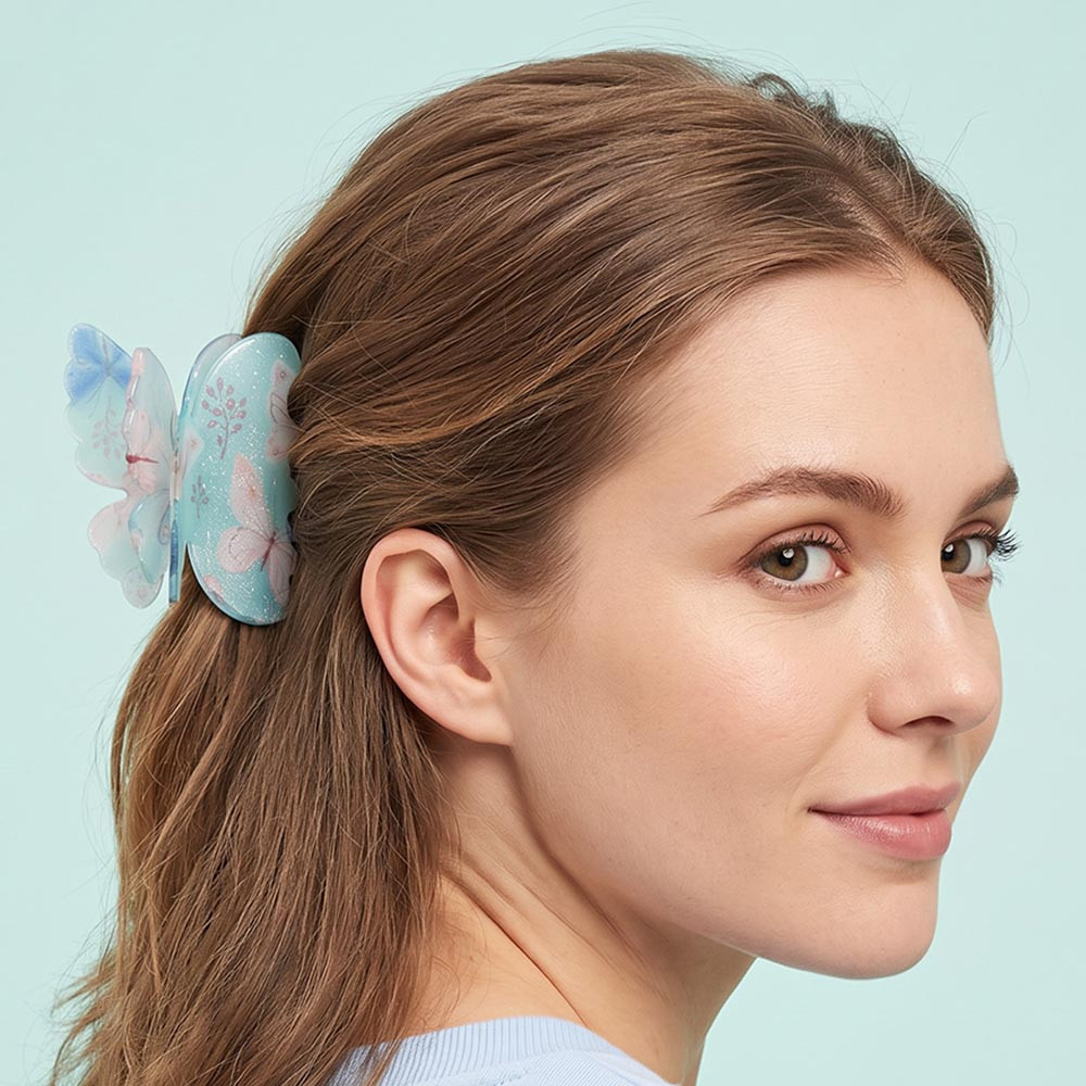 Collarbone Half-Up With Subtle Color Collarbone Half-Up With Subtle Color — Butterfly Clip Hairstyles