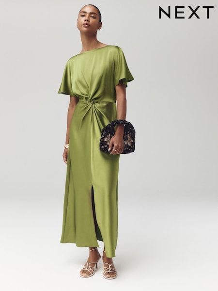 Dresses for Short Women