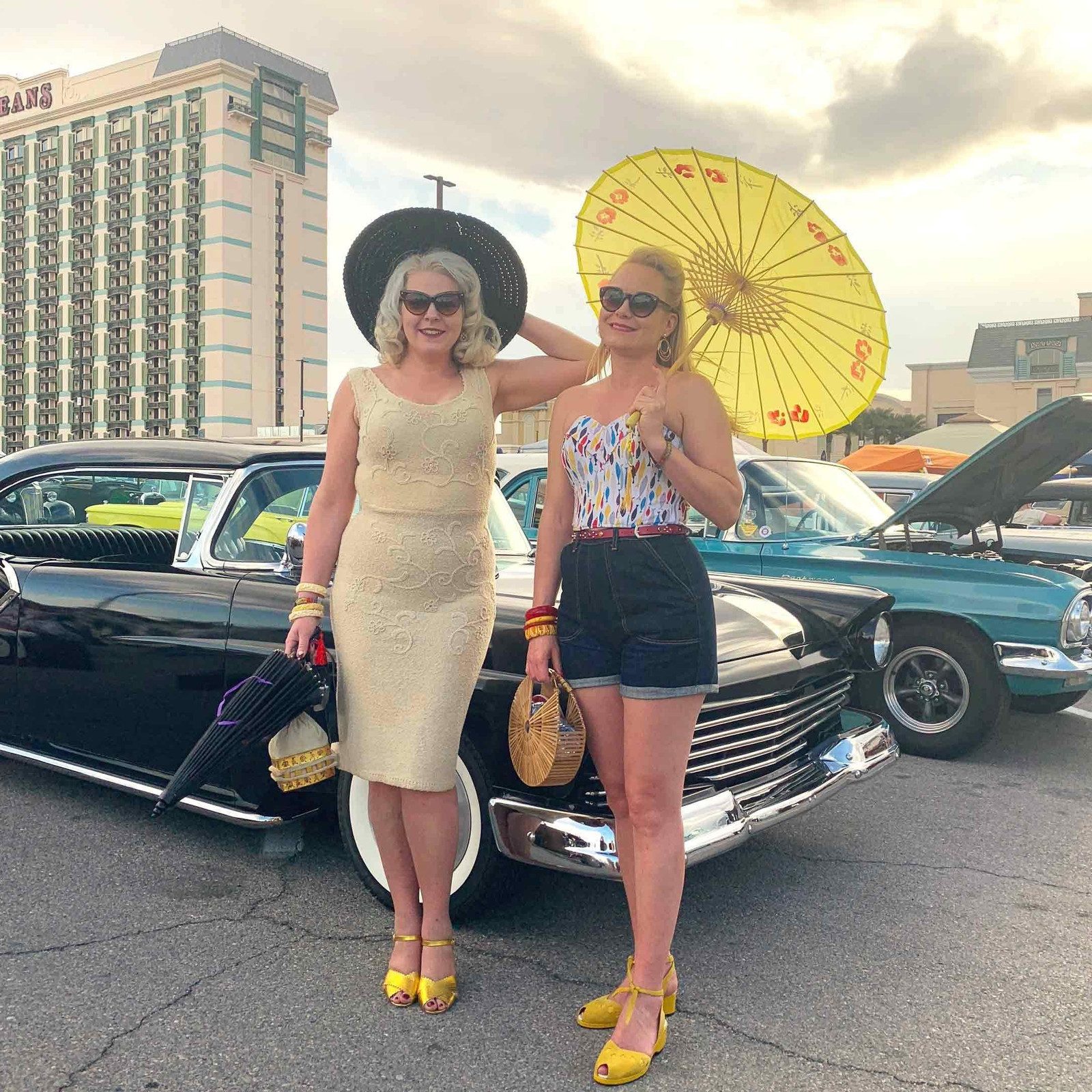 Textured Knit Sheath Dress with Vintage Accessories — Rockabilly Outfits
