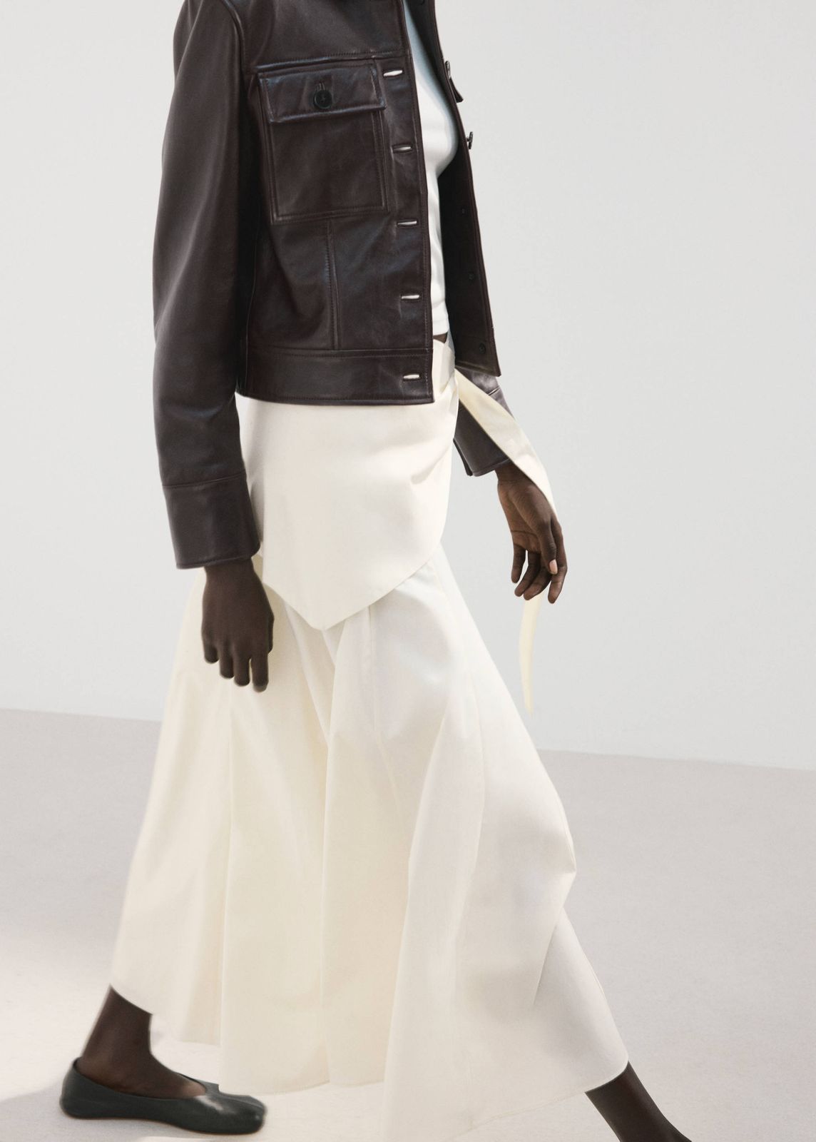 Textured Off-White A-Line Skirt with Leather Jacket Textured Off-White A-Line Skirt with Leather Jacket — A Line Skirt Outfits