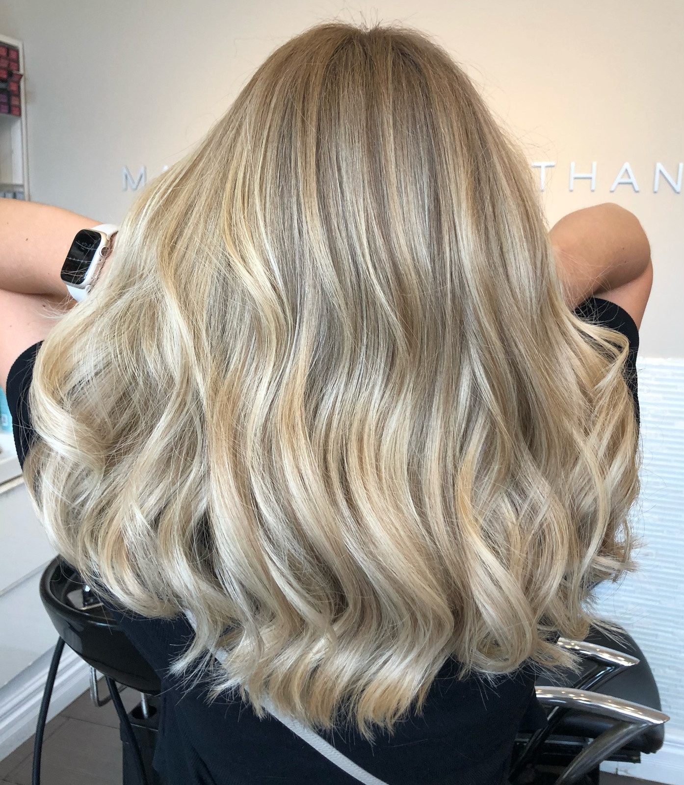 Mid-Back Champagne Blonde With Root Shadow Mid-Back Champagne Blonde With Root Shadow — Shadow Root