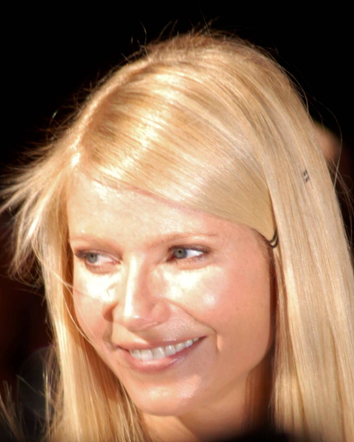 Pale Blonde With Soft Highlights Pale Blonde With Soft Highlights — Hair Color for Fair Skin Blue Eyes