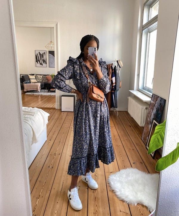 Floral Midi Dress with Sneakers for a Casual WFH Chic Floral Midi Dress with Sneakers for a Casual WFH Chic — Work From Home Outfits