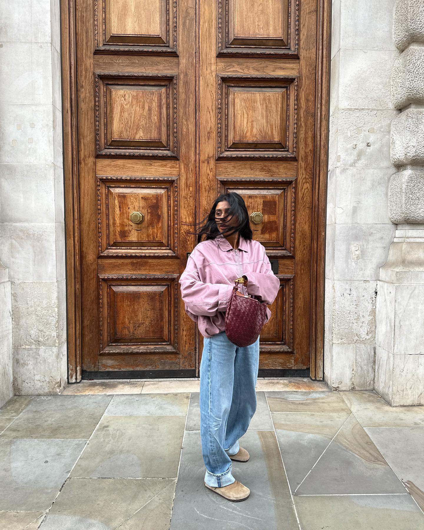 Playful Pink Jacket with Wide-Leg Jeans and Taupe Birkenstock Clogs Playful Pink Jacket with Wide-Leg Jeans and Taupe Birkenstock Clogs — Birkenstock Outfits