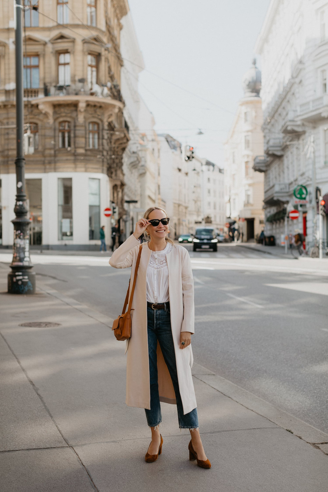 Cream Longline Coat for Classic City Style Cream Longline Coat for Classic City Style — Vienna Outfits