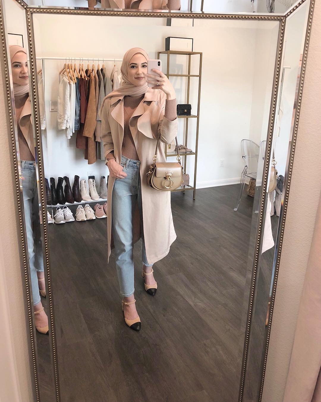 Smart Casual Comfort: Trench Coat and Blue Jeans — Hijab Work Outfits