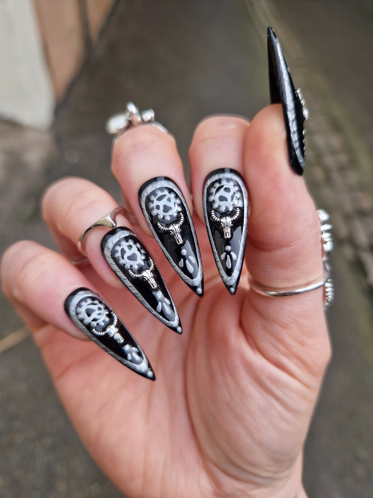 Glossy Metallic Accents Visual Idea Glossy Metallic Accents Visual Idea — Rodeo Nails