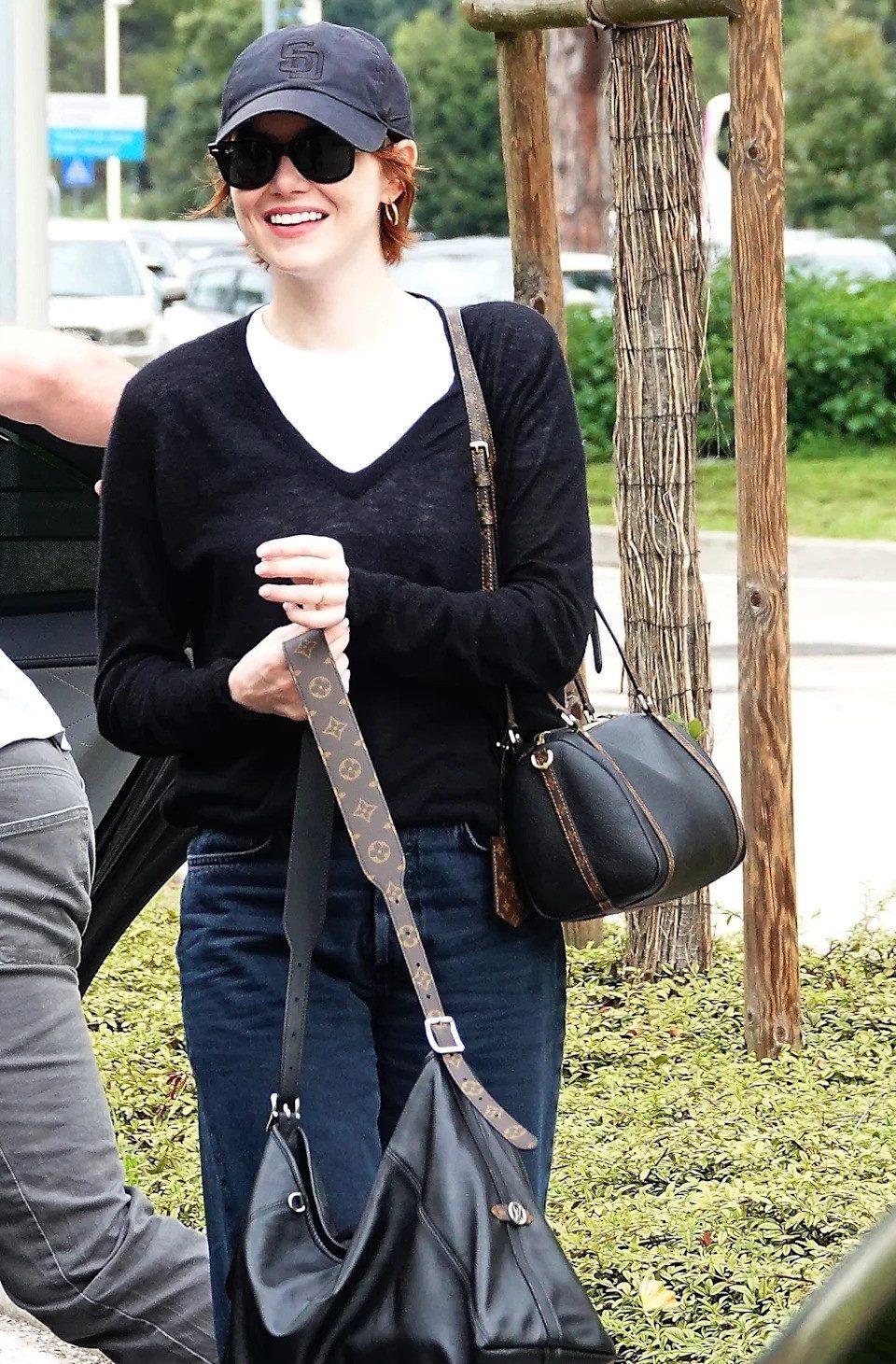 Travel Ready: Layered Tops, Jeans, and Two Louis Vuitton Bags Travel Ready: Layered Tops, Jeans, and Two Louis Vuitton Bags — Louis Vuitton Bag Outfits