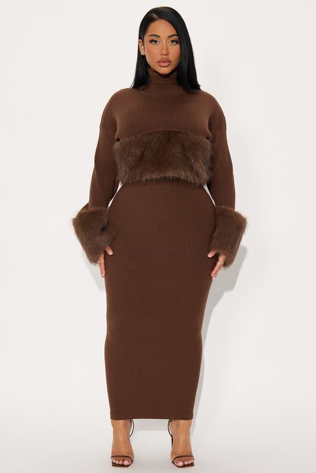 Brown Sweater Dress with Faux Fur Trim for Glamorous Nights — Fashion Nova Outfits