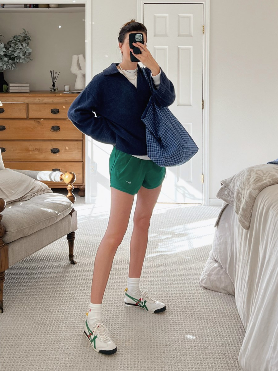 Preppy Casual: Onitsuka Tigers with Collared Sweater and Athletic Shorts Preppy Casual: Onitsuka Tigers with Collared Sweater and Athletic Shorts — Onitsuka Tiger Outfits