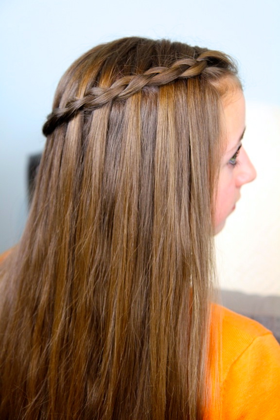 Layers Medium Brown Shoulder Waterfall Braid