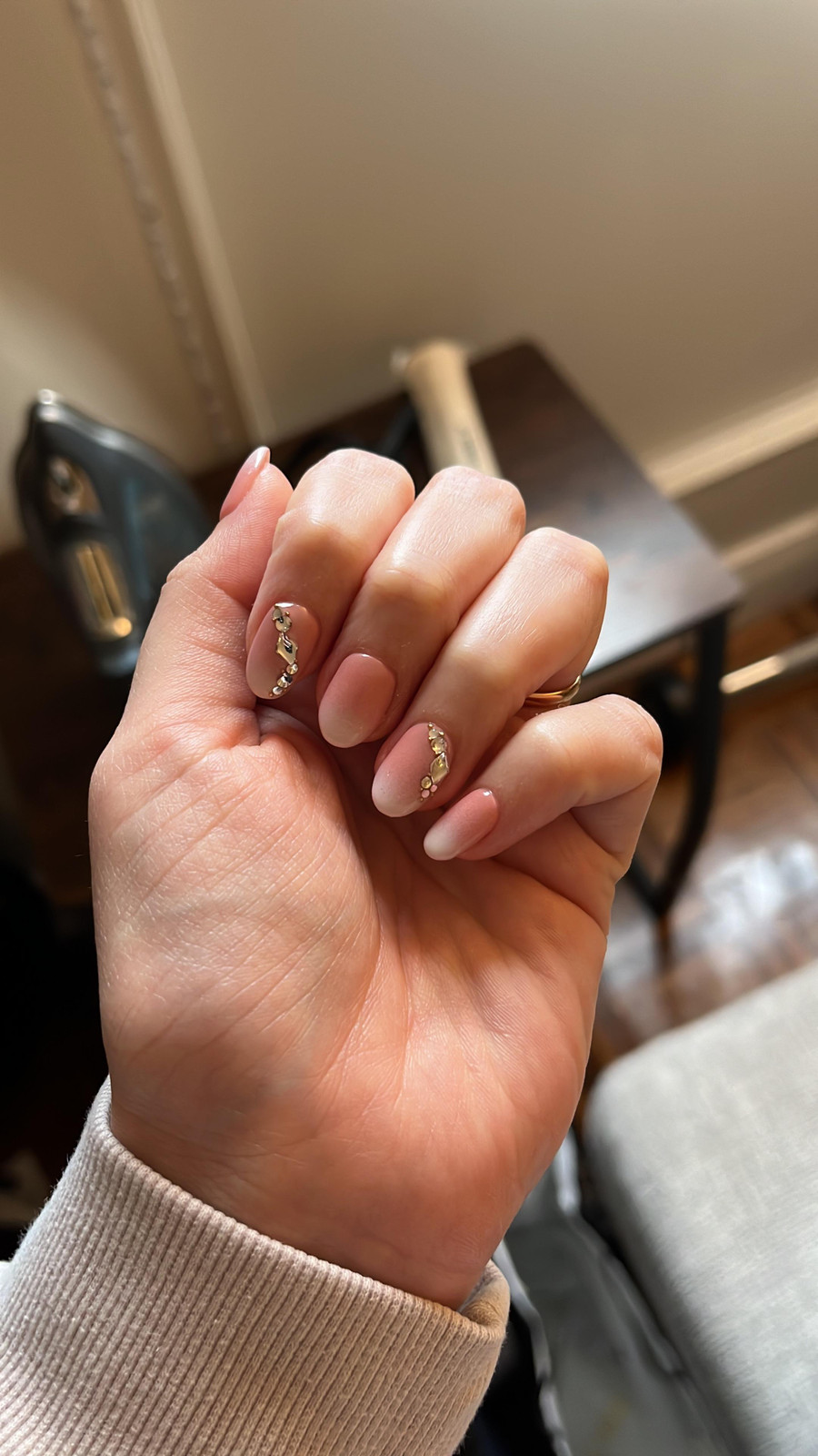 Pink Ombre Almonds with Gold Rhinestones Pink Ombre Almonds with Gold Rhinestones — Photoshoot Nails