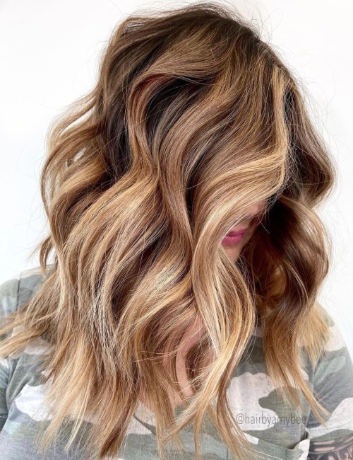 Visual Idea — The Hair Is Styled In Loose Waves Visual Idea — The Hair Is Styled In Loose Waves — Honey Balayage