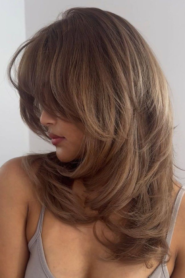 Voluminous Ash Brown With Blonde Highlights Voluminous Ash Brown With Blonde Highlights — Medium Haircuts
