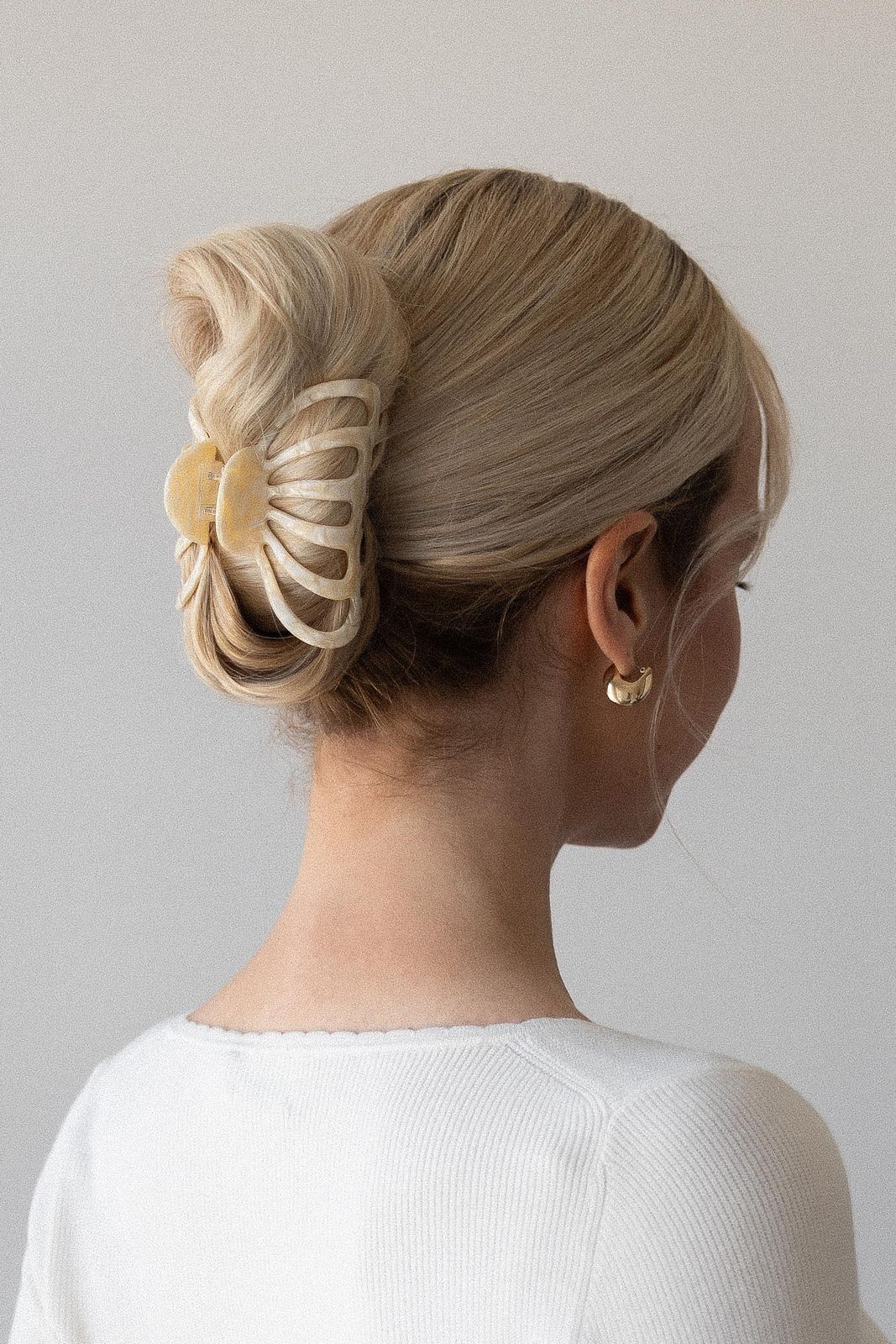 Visual Idea Visual Idea — Hair Clip Hairstyles