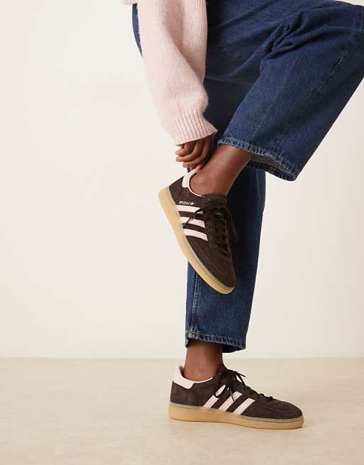 Detail Crop Brown Suede Adidas Handball Spezial with Pink Accents Detail Crop Brown Suede Adidas Handball Spezial with Pink Accents — Adidas Spezial Outfits