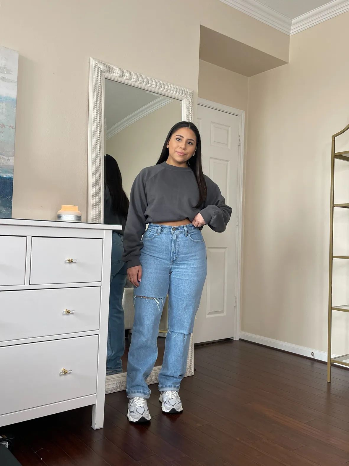 White/Grey 9060s with Ripped Light Blue Jeans and Grey Sweatshirt White/Grey 9060s with Ripped Light Blue Jeans and Grey Sweatshirt — New Balance 9060 Outfits