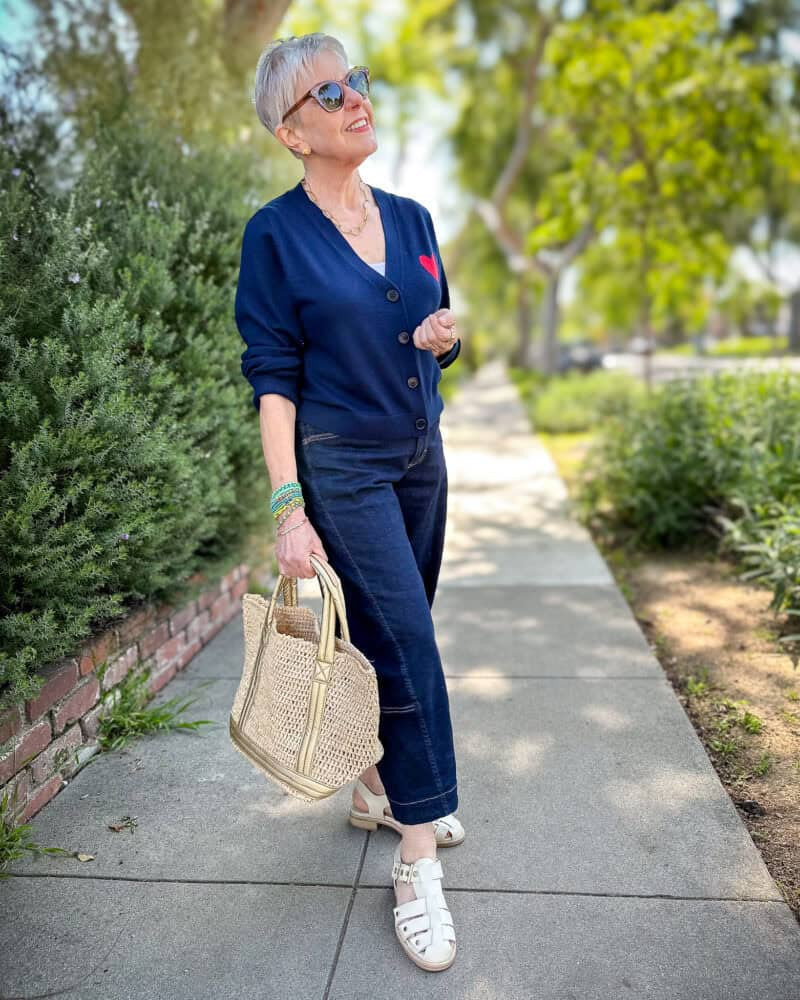 Casual Spring Outfit Idea — Dark Wash Jeans Outfits