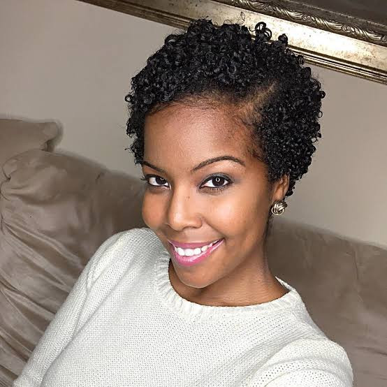 Defined Coils On Short Layered Hair Defined Coils On Short Layered Hair — Wash and Go Hairstyles