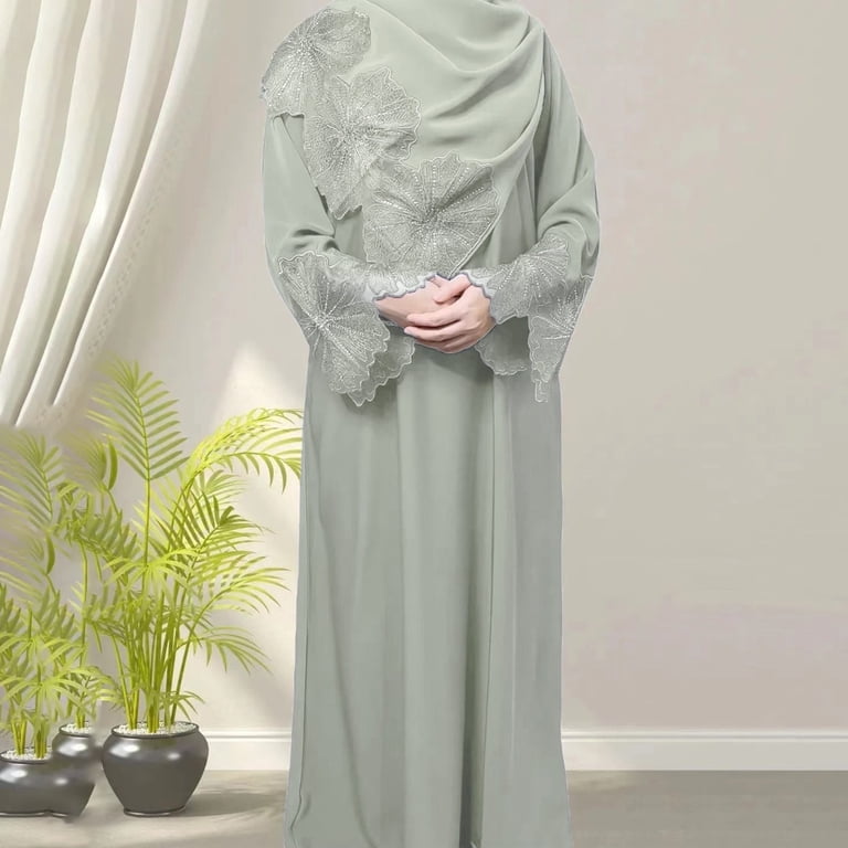 Light Green Abaya Set with Lace Detail for a Feminine Casual Style Light Green Abaya Set with Lace Detail for a Feminine Casual Style — Casual Hijab Outfits