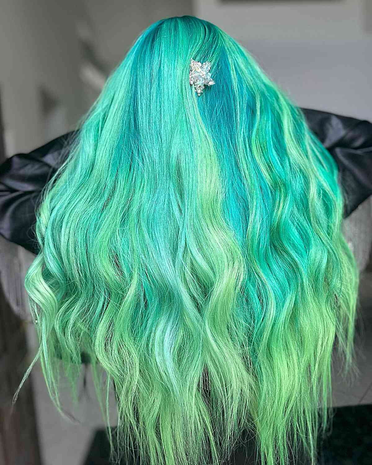 Mid-Back Gradient Green — Pastel Green Hair