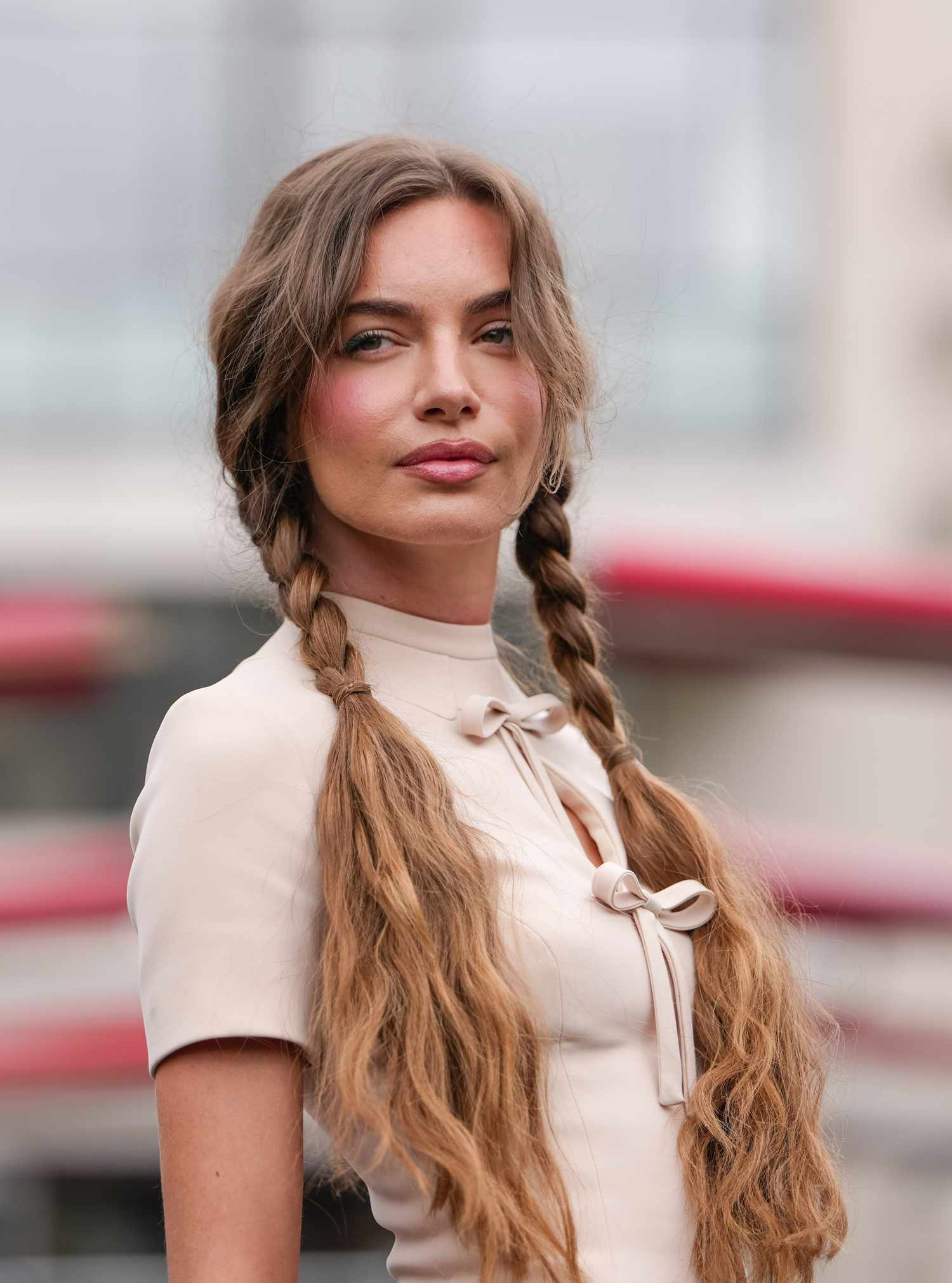 Flowing Waves with Curtain Bangs Flowing Waves with Curtain Bangs — Aesthetic Hairstyles