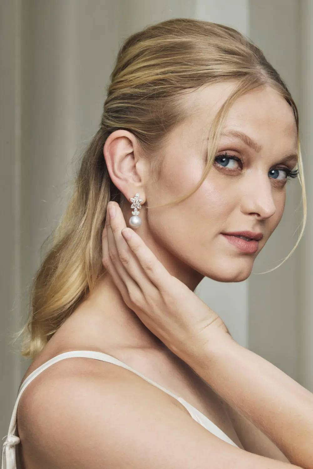 Ornate Pearl and Diamond Drops for a Bridal Ensemble Ornate Pearl and Diamond Drops for a Bridal Ensemble — Pearl Earrings Outfits