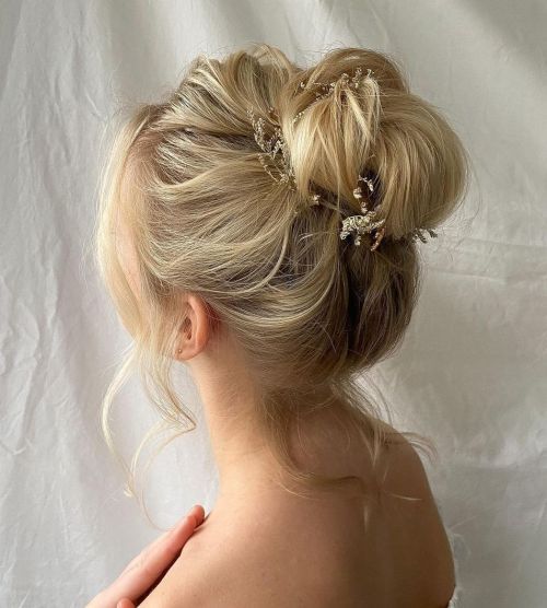 Messy Updo With Decorative Pins Messy Updo With Decorative Pins — Hairstyles for Servers