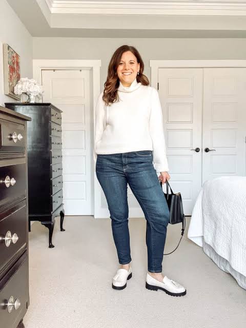 Casual Daytime Outfit Idea — Skinny Jeans Outfits