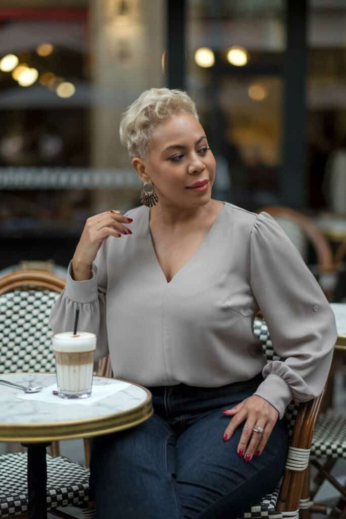 Chiffon Blouse with Puffed Sleeves: Elegant Arm Detail — Outfits for Big Arms