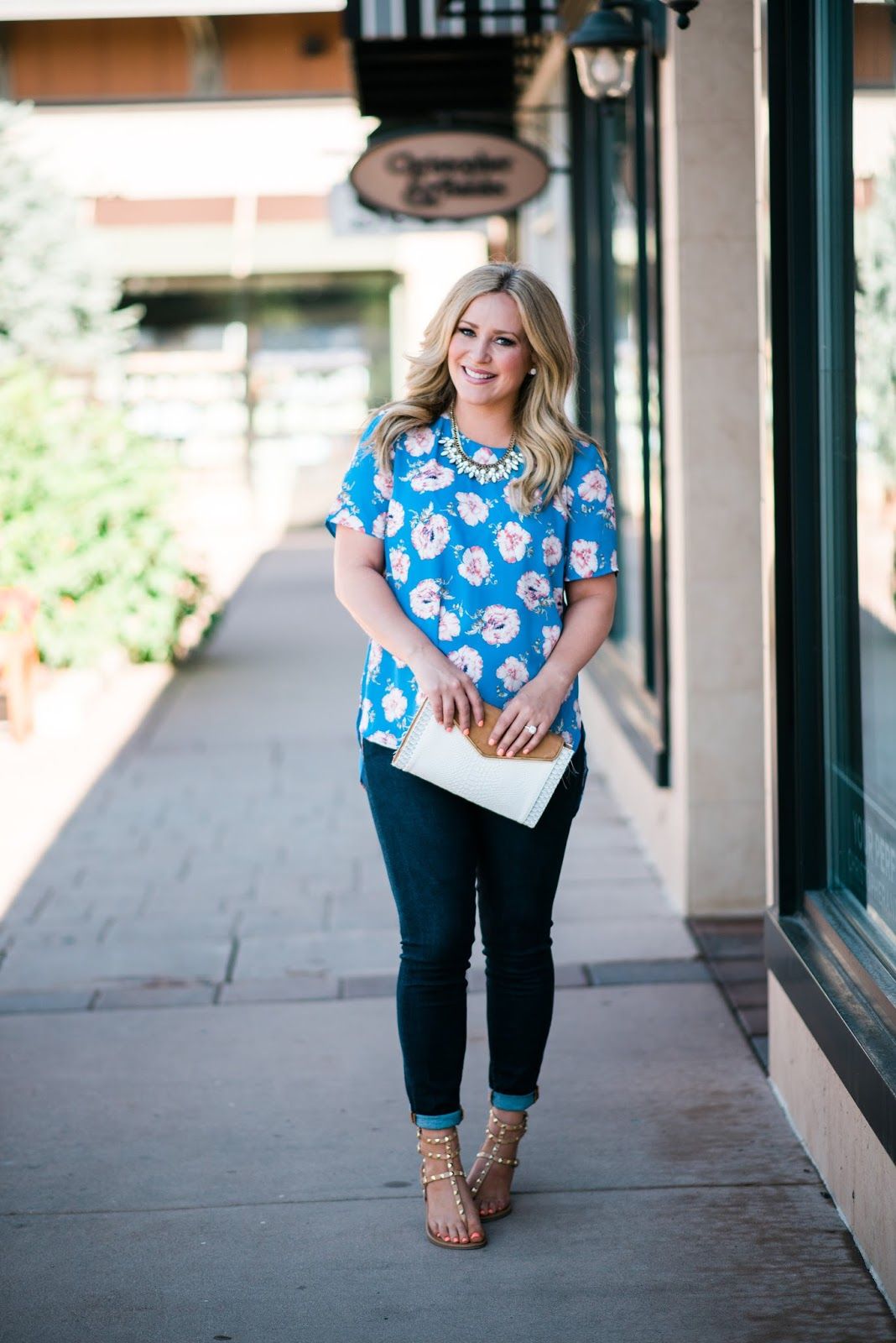 Floral Print Top and Slim Jeans: Casual Statement Floral Print Top and Slim Jeans: Casual Statement — Denver Outfits