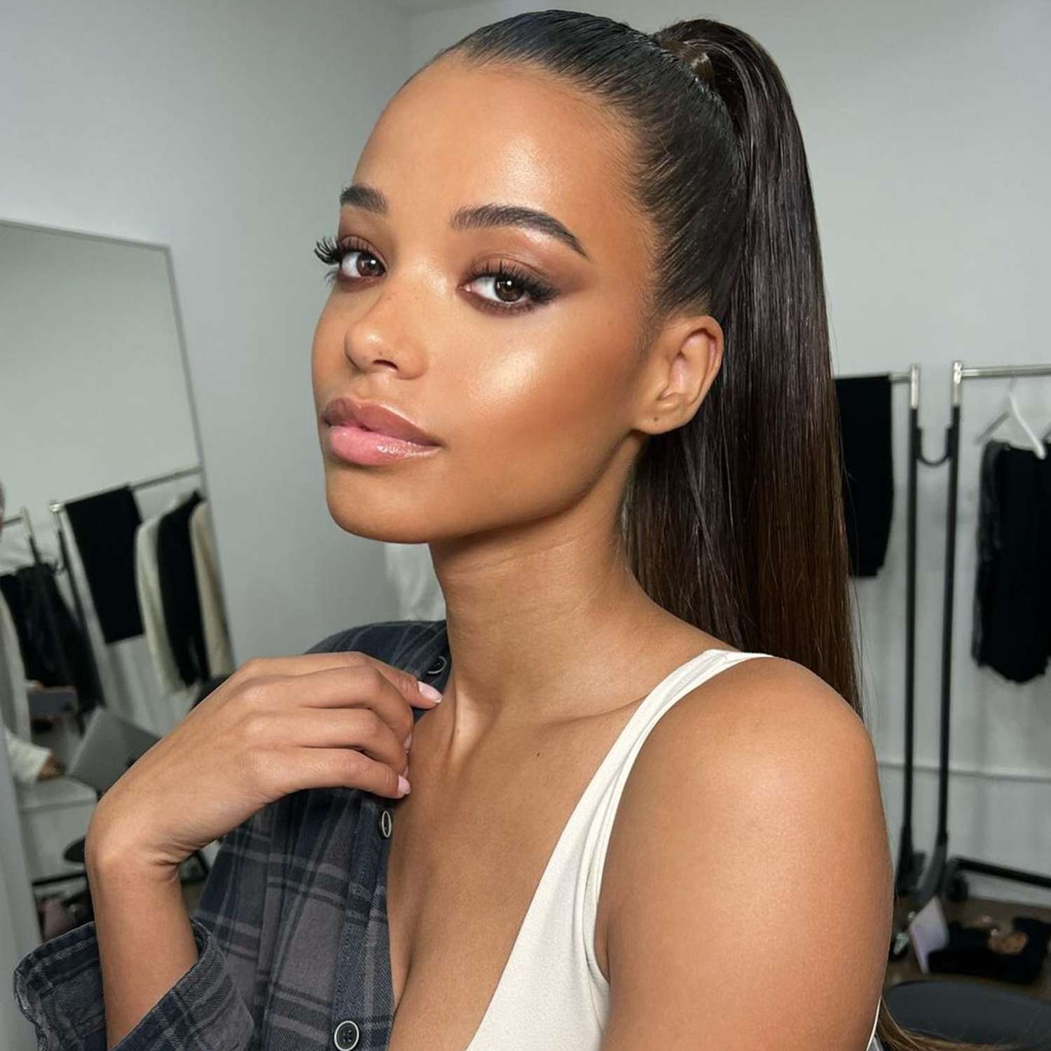 High Ponytail Sleek Visual Idea High Ponytail Sleek Visual Idea