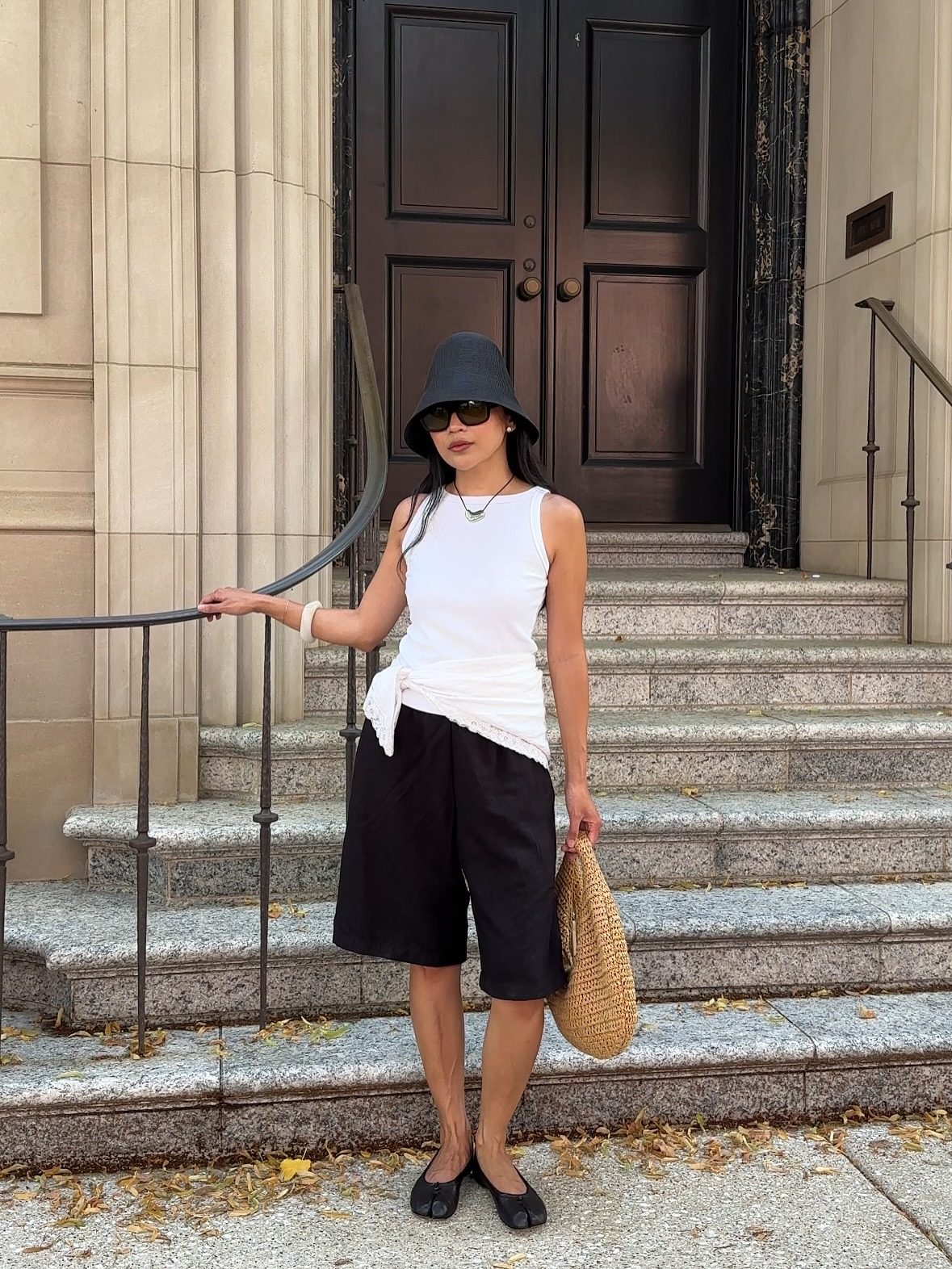 Casual Daytime Outfit Idea Casual Daytime Outfit Idea — Bucket Hat Outfits