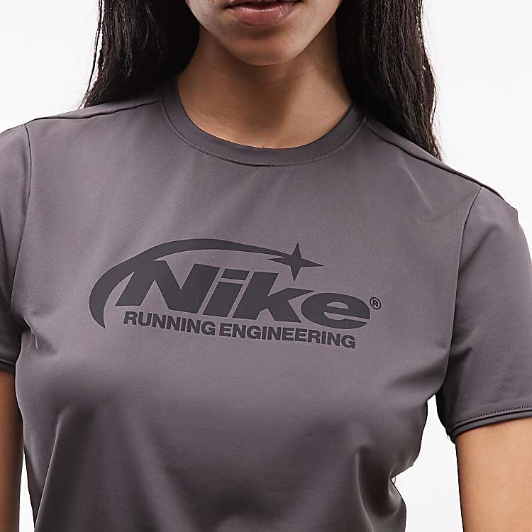 Nike Running Top with Graphic Logo Detail — Nike Outfits