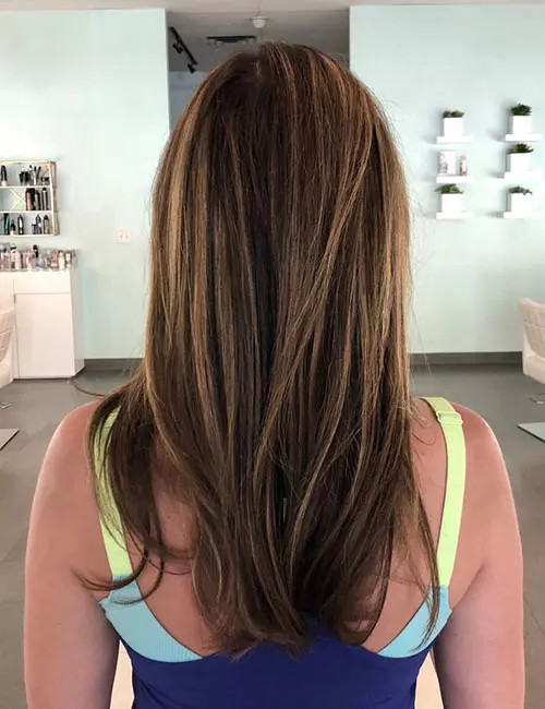 Mid-Back Wavy Hair, Natural Light Brown Highlights — The Texture Is Wavy With Medium Density Mid-Back Wavy Hair, Natural Light Brown Highlights — The Texture Is Wavy With Medium Density