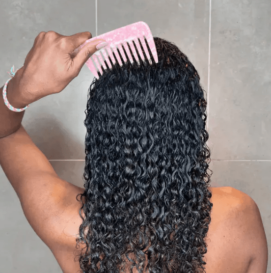 Collarbone Layers Defined Curls Collarbone Layers Defined Curls — 3A Hairstyles