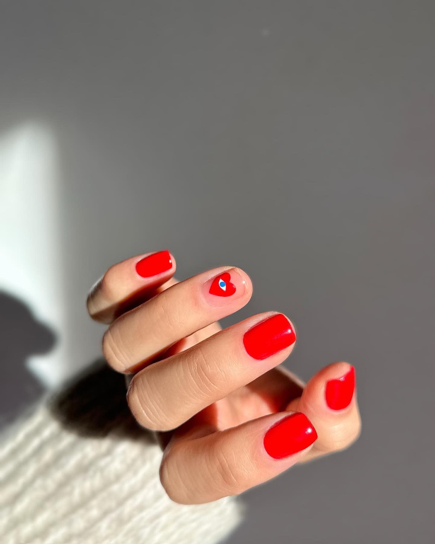 Short Rounded Square Vibrant Red Heart — Realtor Nails