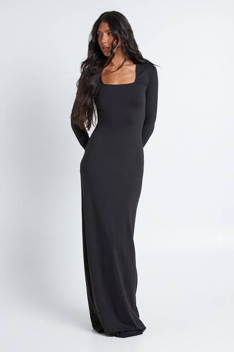 Black Jersey Knit Maxi Dress: Closet Staple Black Jersey Knit Maxi Dress: Closet Staple — Dresses for Tall Women