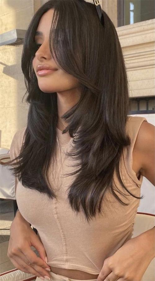 Butterfly Cut With Long Side-Swept Bangs — Butterfly Haircut Medium Hair
