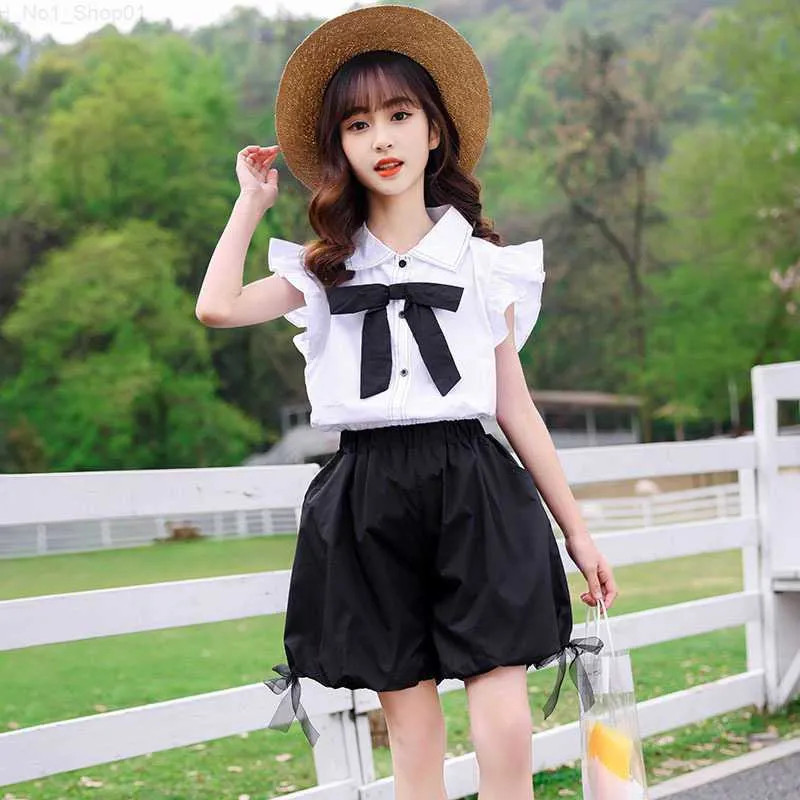 White Sneakers Outfit Idea — Pinterest Girl Outfits