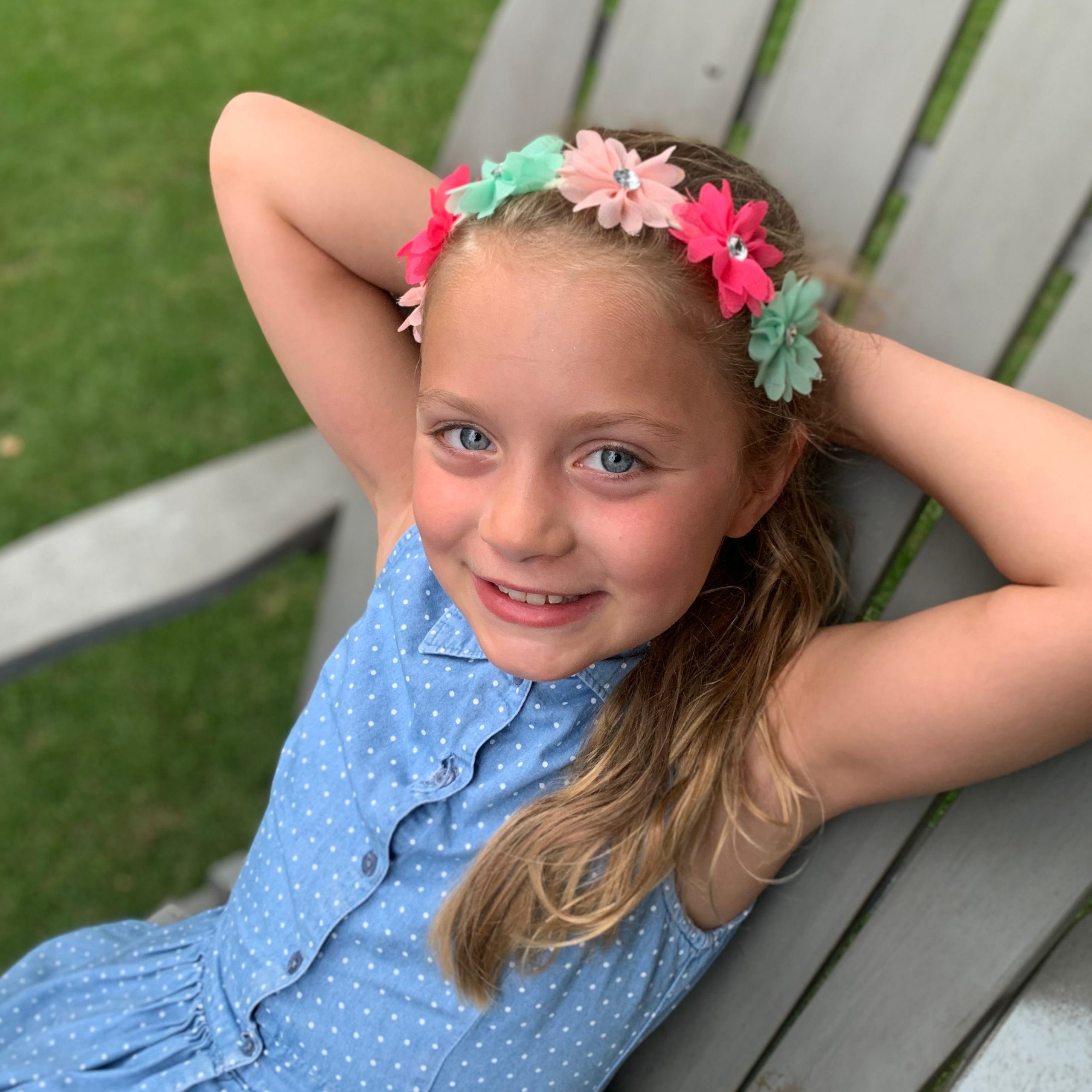 Shoulder Length Loose Waves With Flower Crown — Picture Day Hairstyles