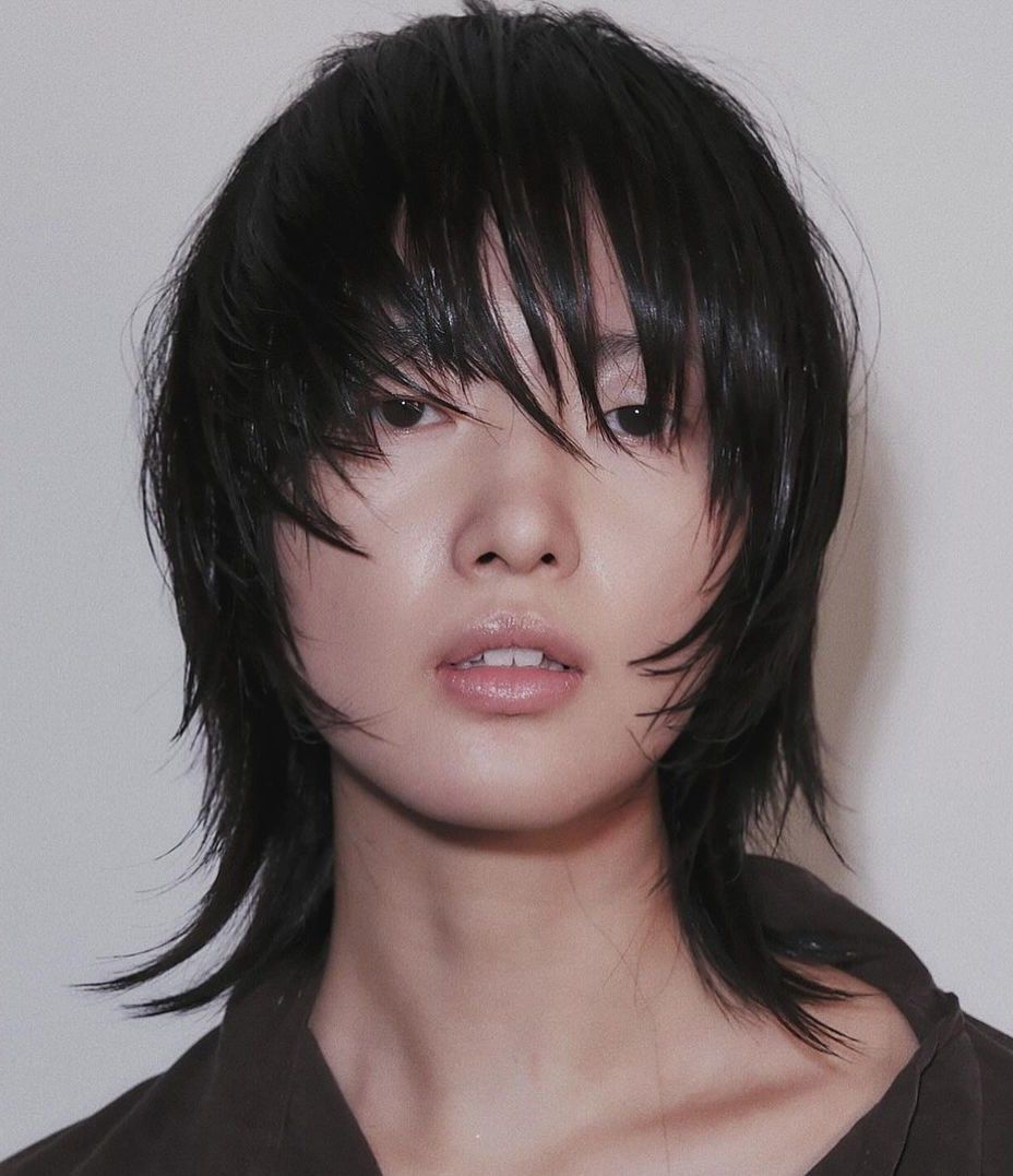 Wet Look Black Wolf Cut
