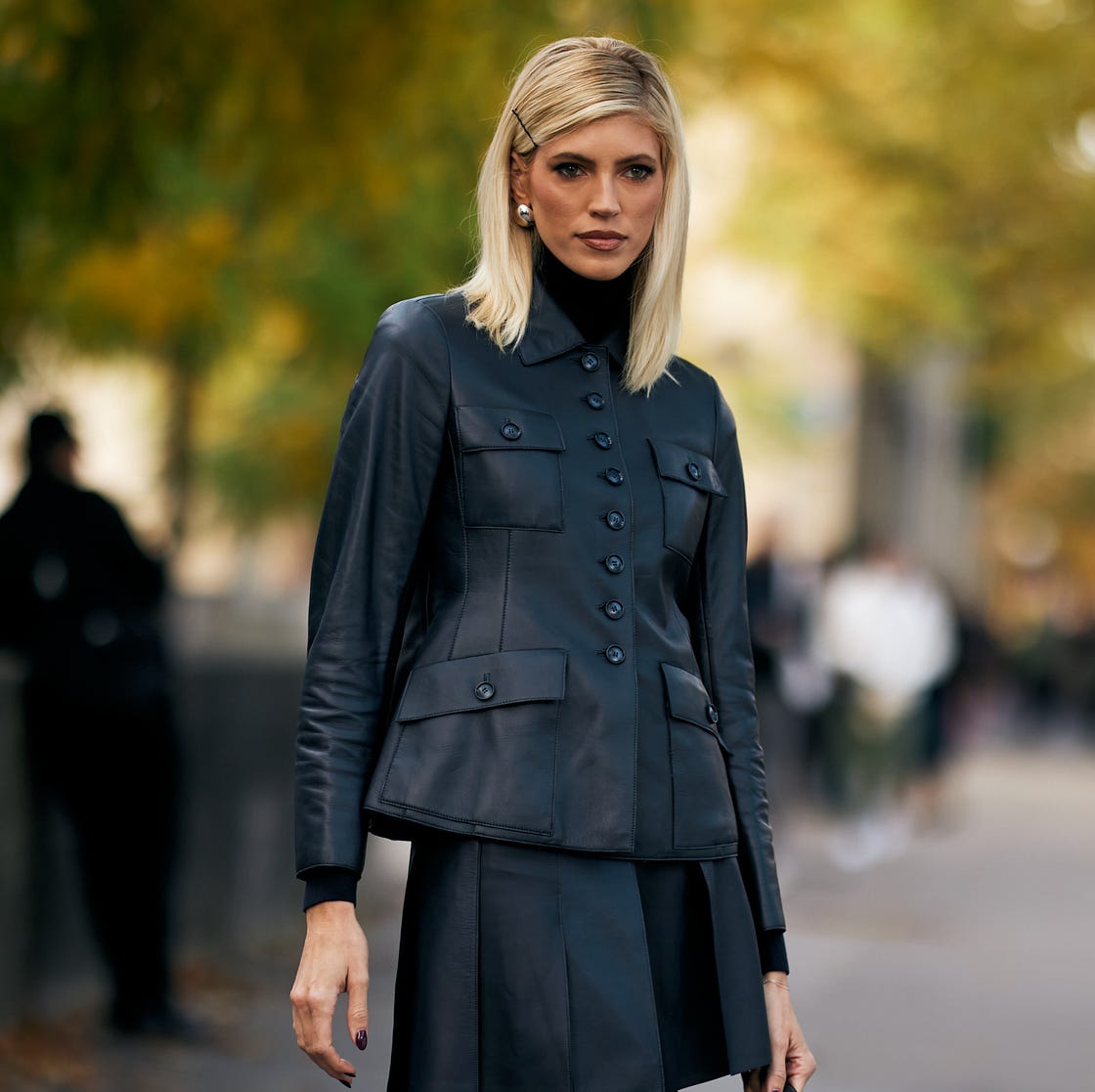 Platinum Blonde Visual Idea — Volumizing Haircuts for Thin Hair
